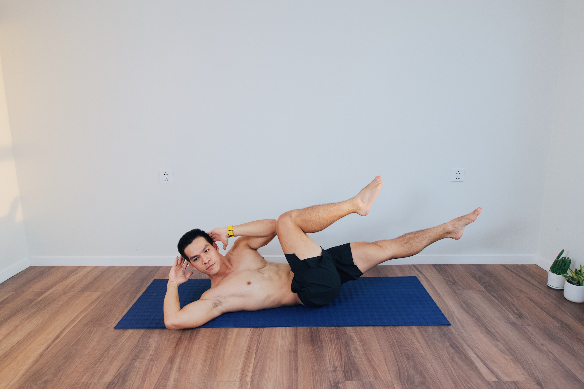 Tư thế Bicycle Crunch