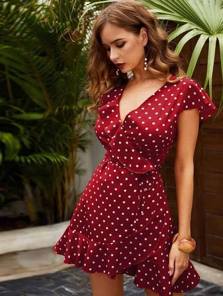 Đầm đắp chéo chấm bi wrap dress trẻ trung và năng động