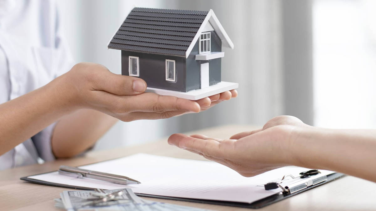 Hoàn tất thủ tục sang tên và bàn giao bất động sản