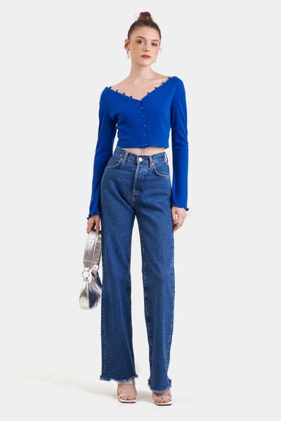 Áo thun croptop tay dài bảo vệ làn da khỏi ánh nắng hè gay gắt