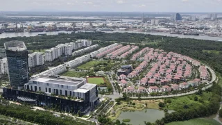 Muôn chiêu bán bất động sản thời lãi suất cao