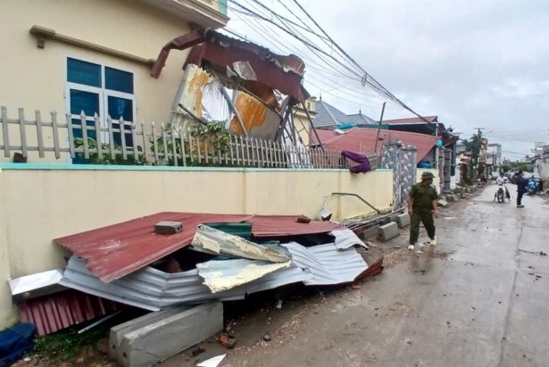 Ký hợp đồng mua bán