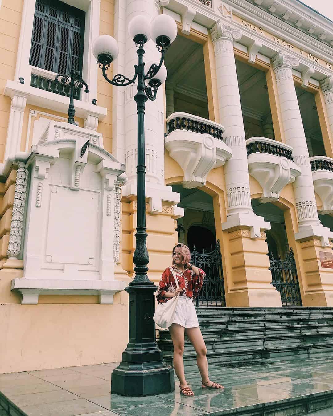 Nhà hát Hà Nội mang nét đẹp cổ kính nơi thủ đô. Ảnh: @__by__theheroine__