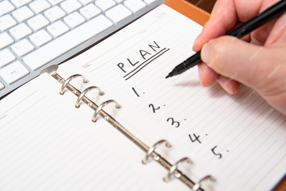 Bí quyết tiết kiệm tiền mua nhà đầu tiên là cần xác định mục tiêu tài chính rõ ràng và thực tế.