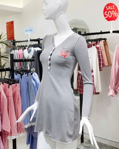 Đầm mini thun tay dài cổ V