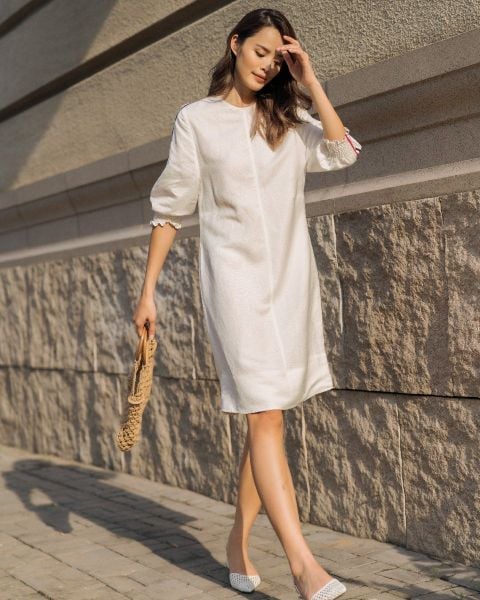 Đầm linen dáng suông tự do