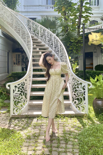Chọn váy maxi cho người có dáng mập lùn