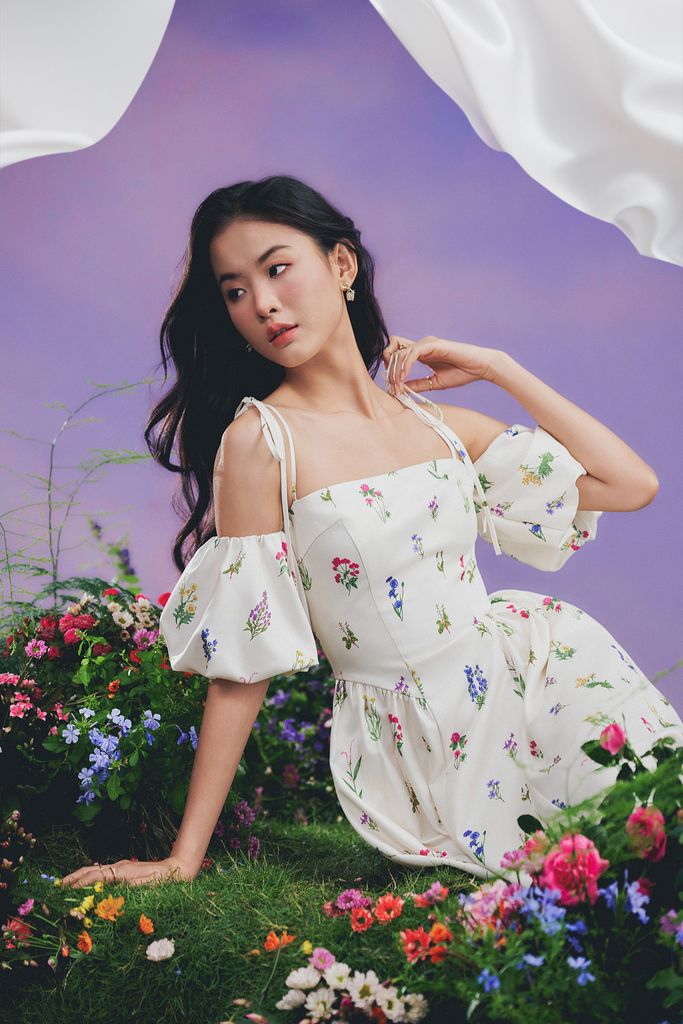 Tinh chỉnh màu sắc trang phục qua các ứng dụng chỉnh sửa ảnh chuyên nghiệp