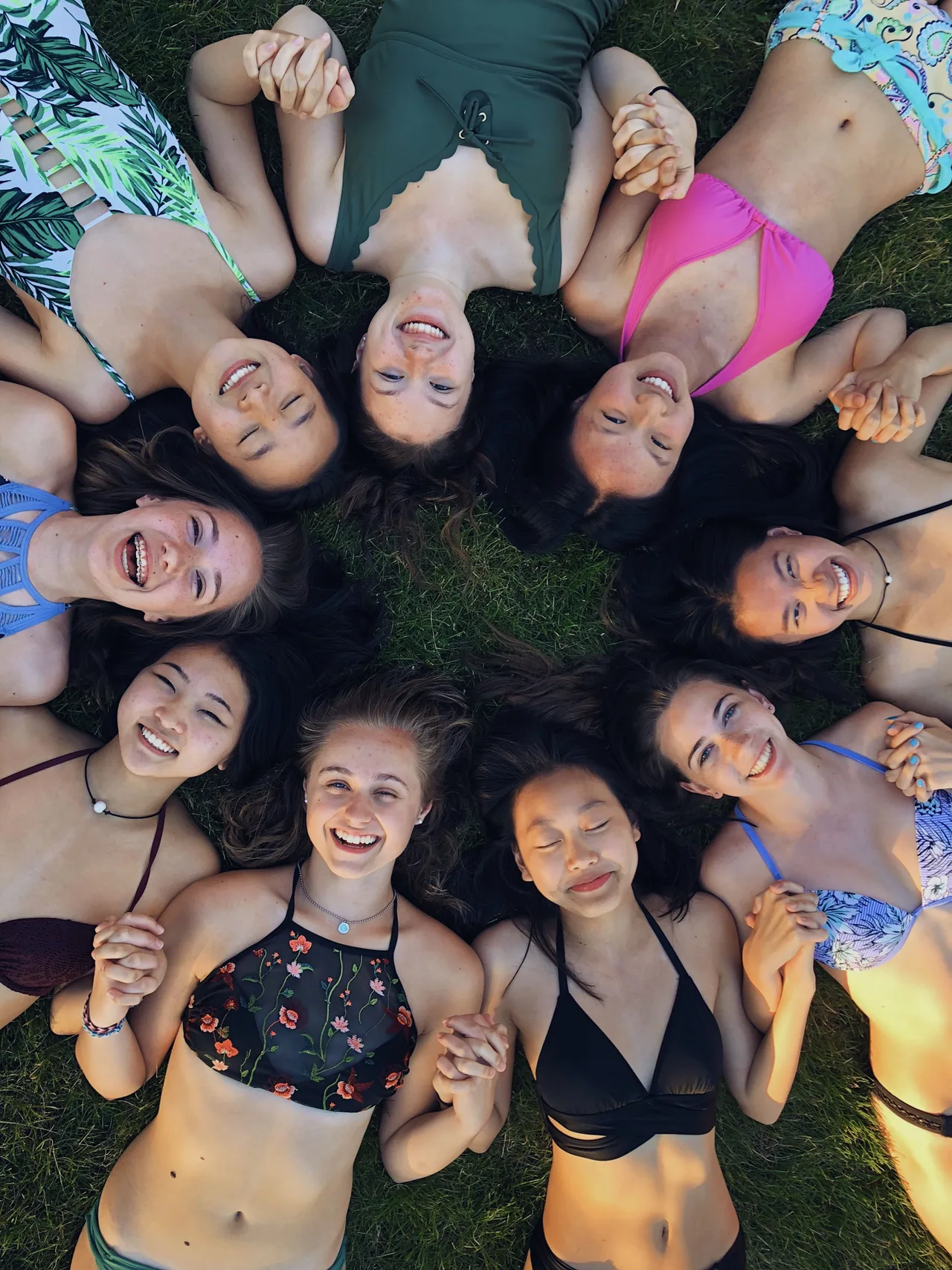 VSCO girl chia sẻ hình ảnh qua ứng dụng VSCO
