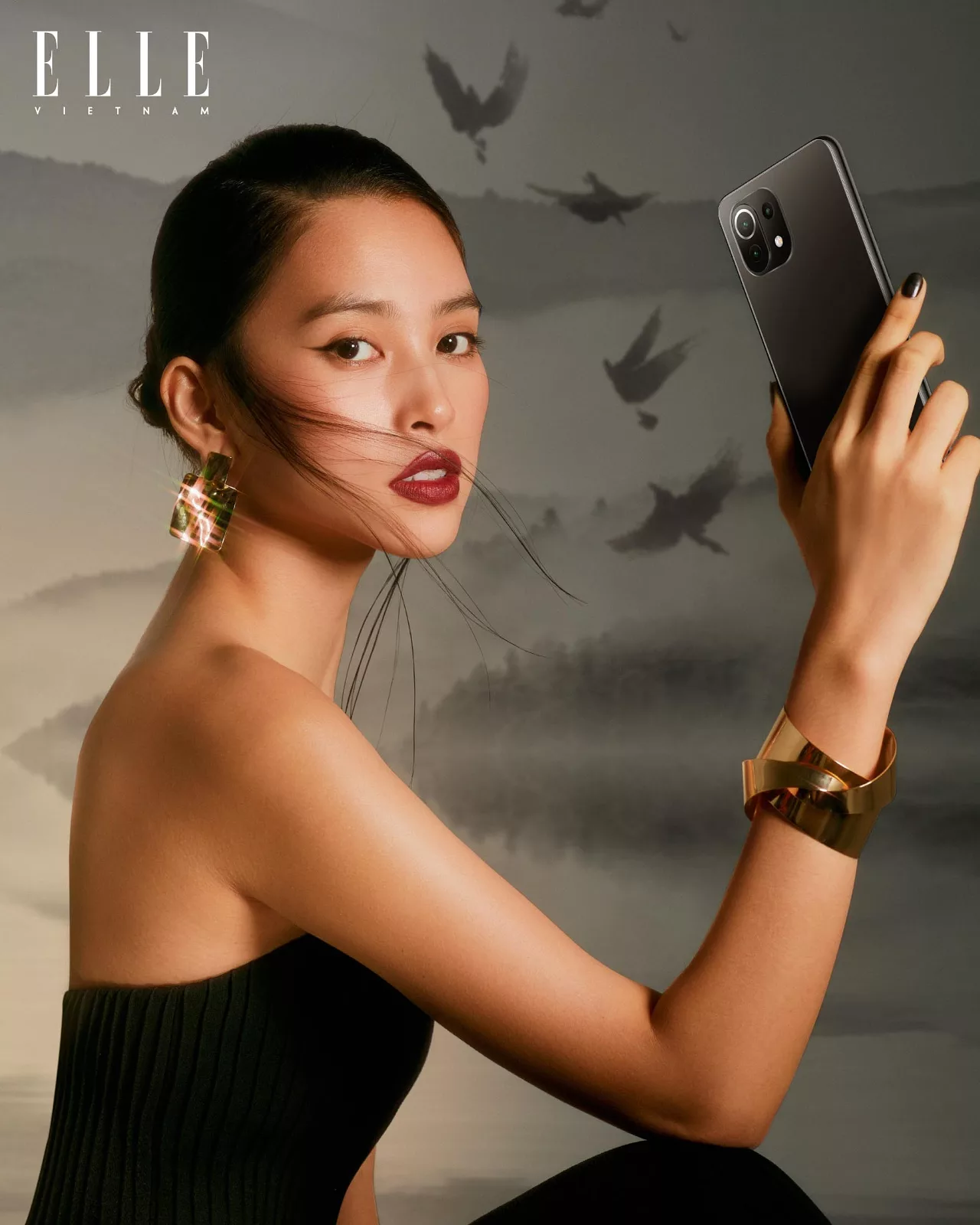 Bộ hình thời trang Xiaomi Tiểu Vy thể hiện cảm hứng công nghệ và phong cách hiện đại