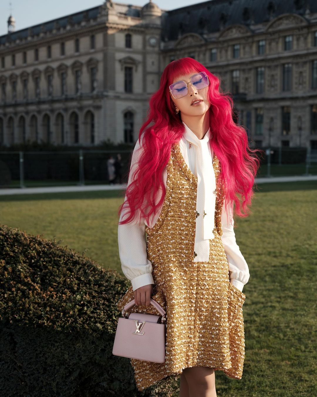 Váy pinafore trẻ trung