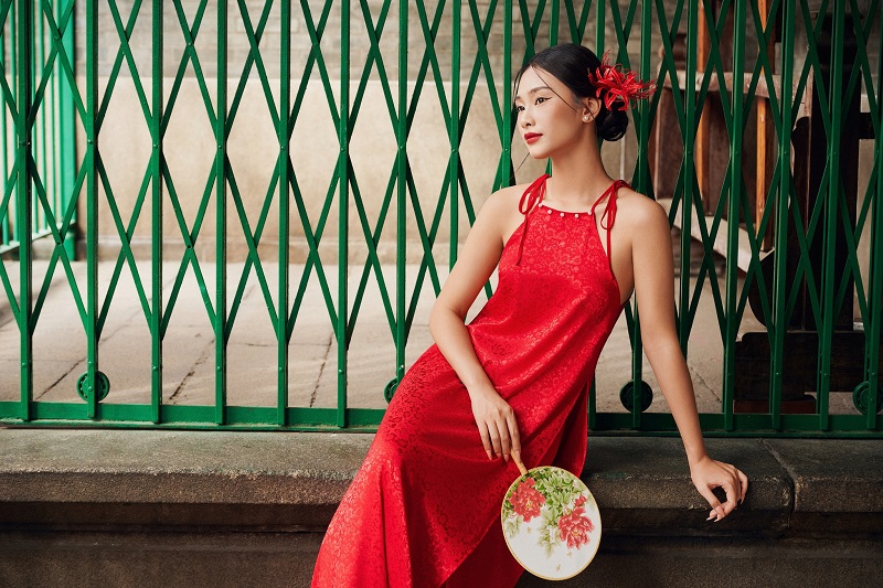 Thiết kế Nhã Chúc chi tiết phần cổ