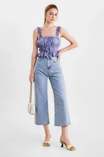 Cân nhắc tông màu da khi diện trang phục tím pastel