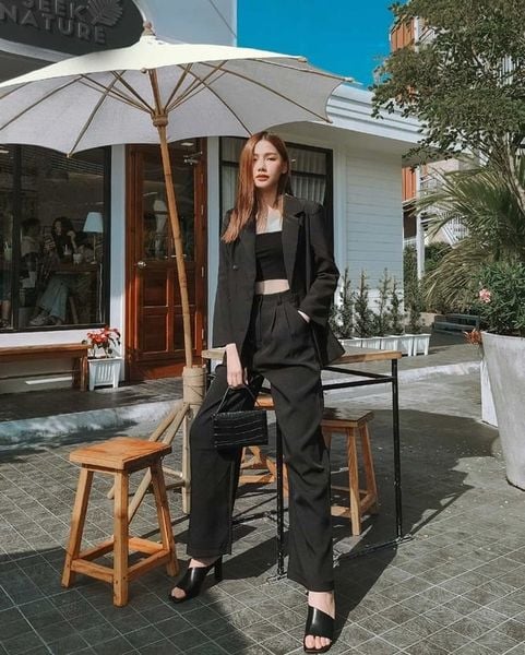 Cách phối quần baggy ống rộng để cân bằng tỷ lệ cơ thể