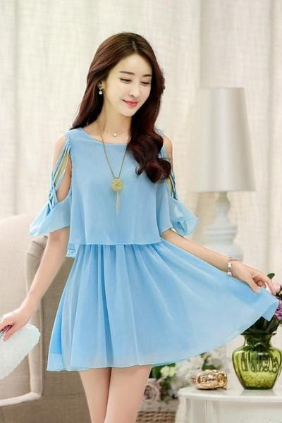 Váy màu xanh ngọc