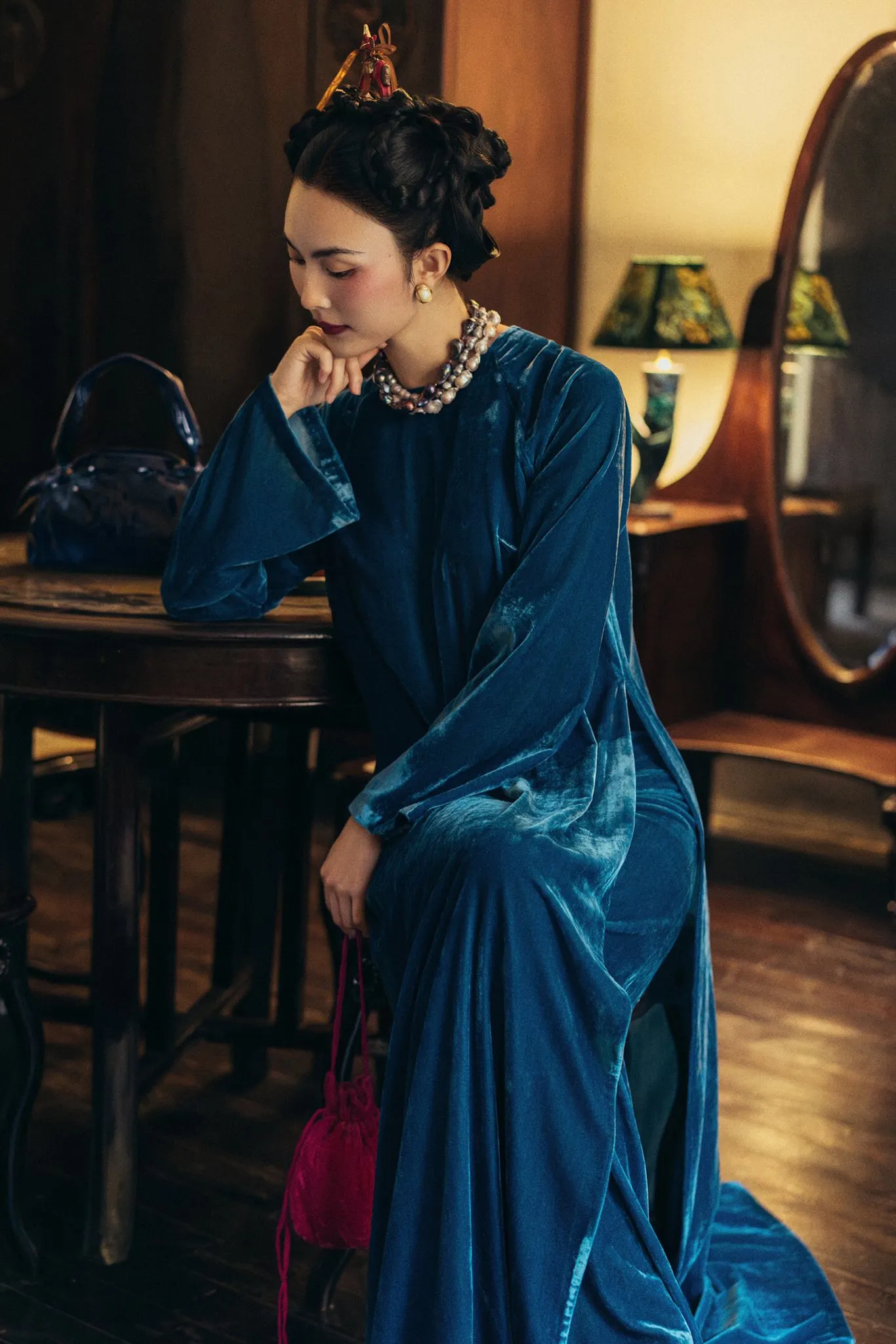 Áo dài nhung MARE