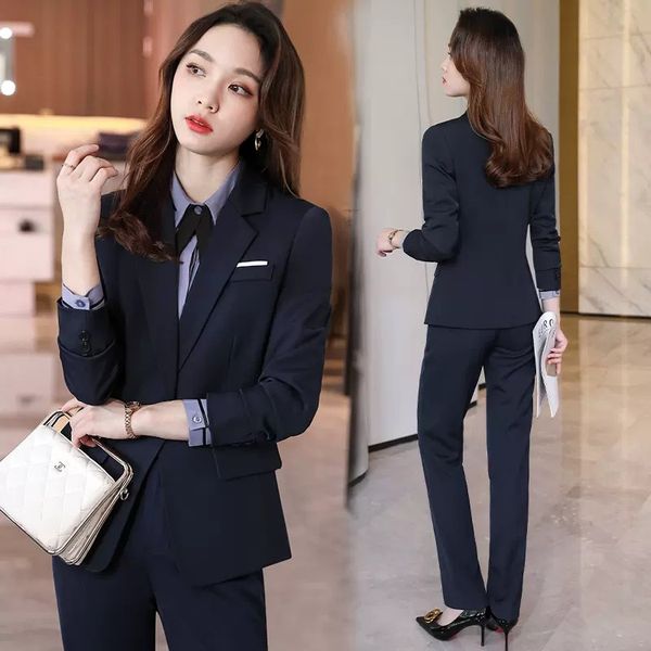 Cách xắn tay áo vest trang trọng