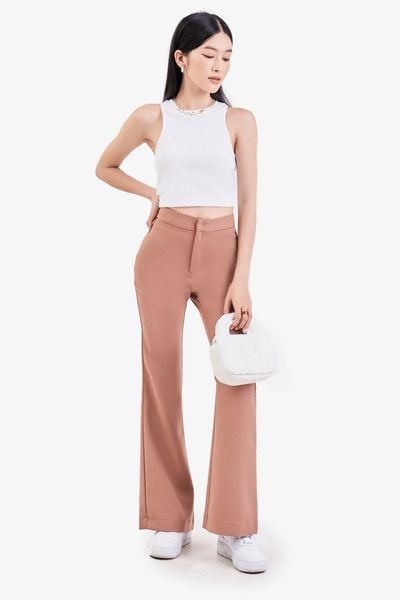 Quần ống loe phong cách hippie