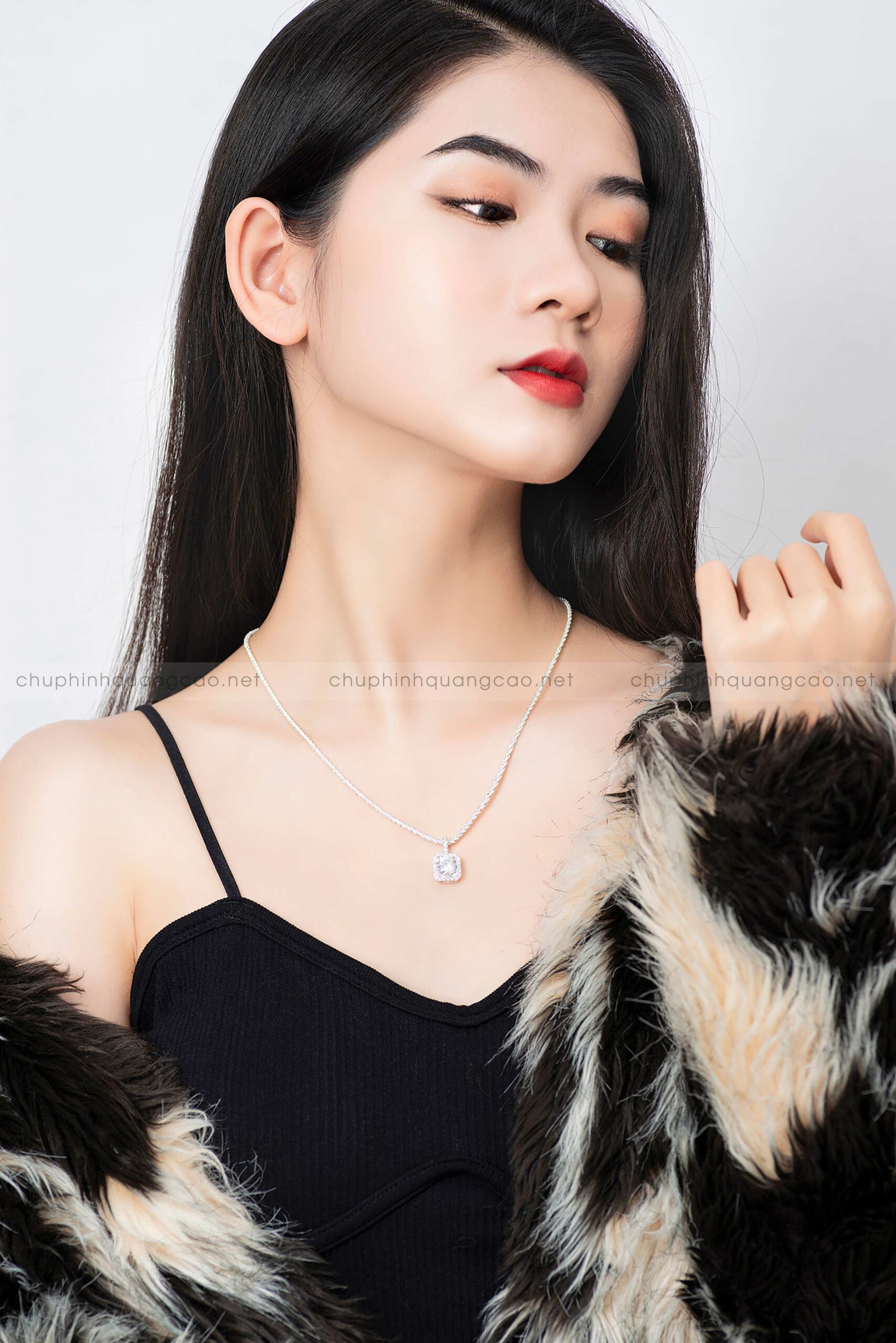 Tối ưu chế độ chân dung xóa phông cho bức ảnh thời trang đường phố