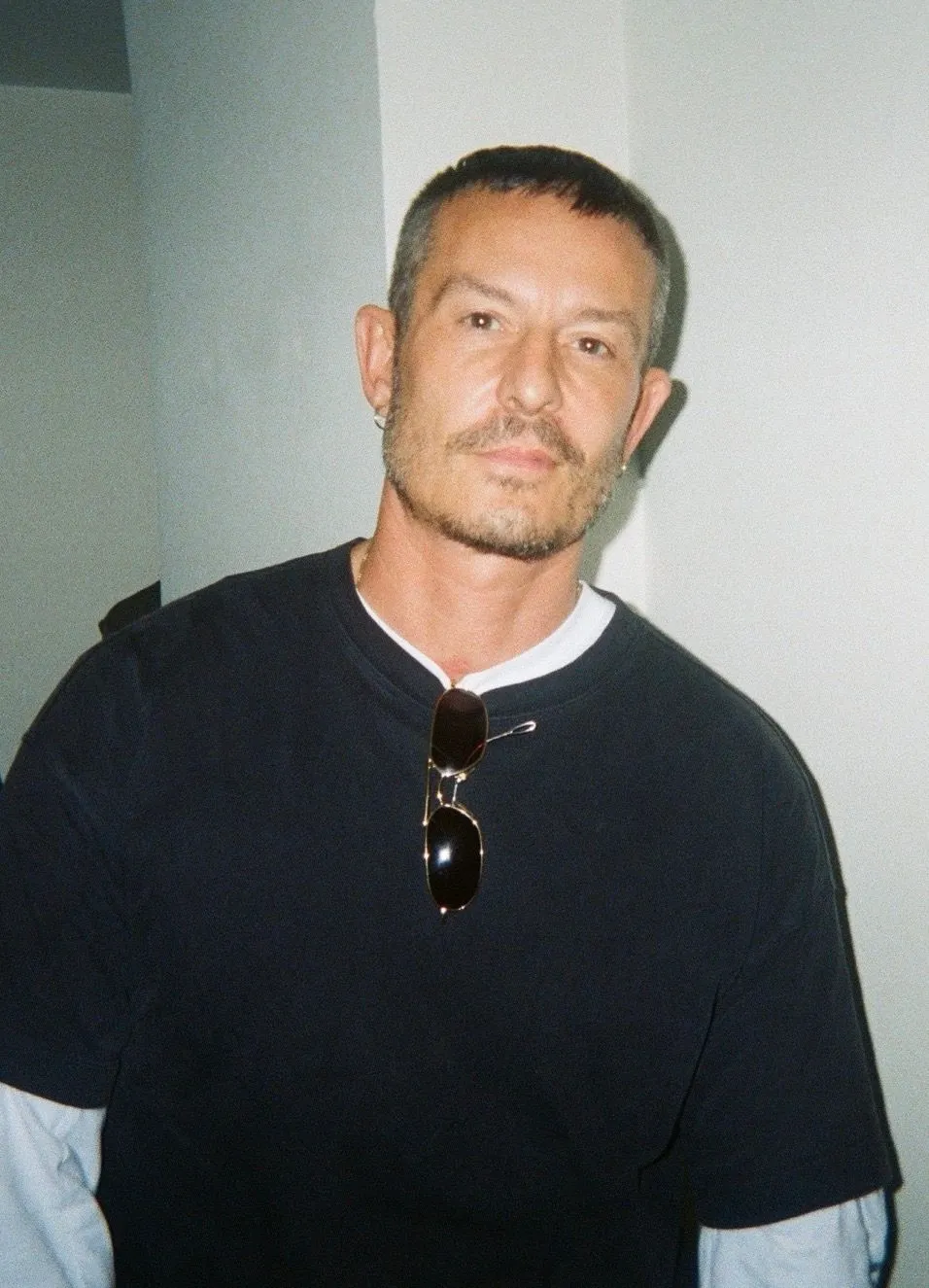 Jonathan Saunders định hình lại & Other Stories