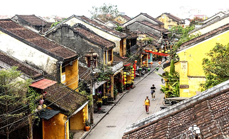 Phố cổ Hội An cung kính