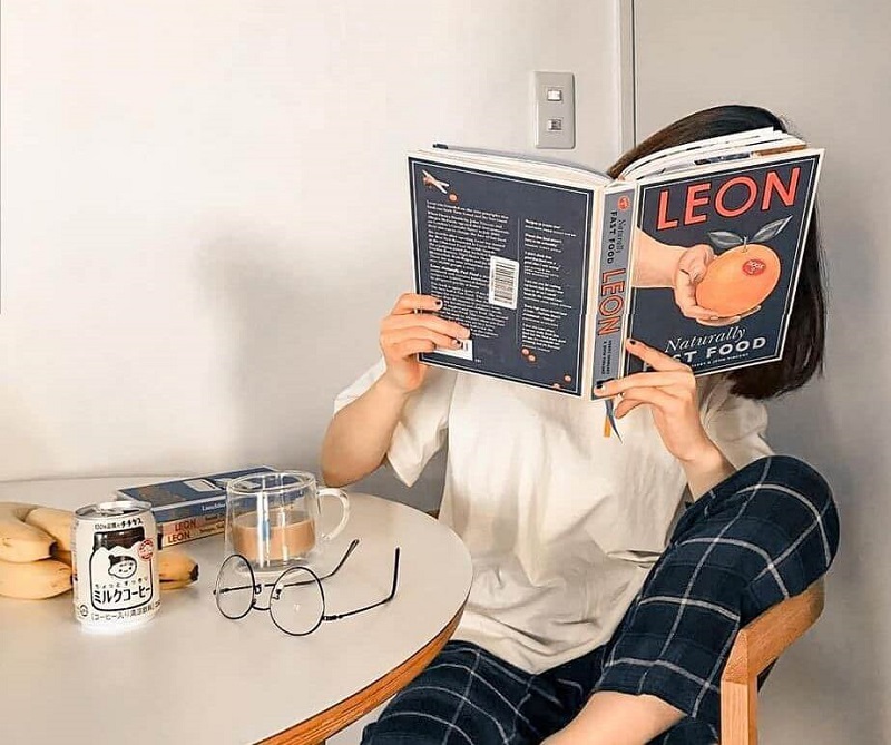 Tone cam xám trầm, vừa nhẹ nhàng, vừa cá tính