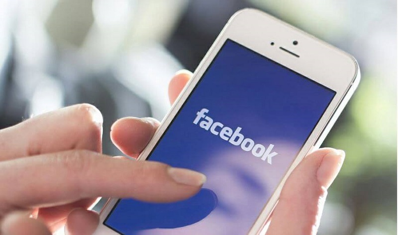 Sử dụng Facebook tạo ảnh 3D