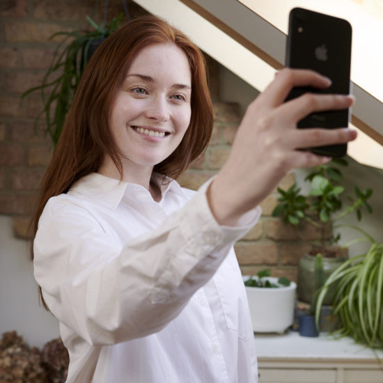 Chú trọng ánh sáng sẽ giúp ảnh selfie của bạn đẹp hơn