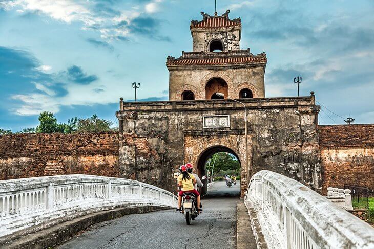 Điểm dừng chân đến các kiến trúc cổ điển và phong cảnh mộc mạc, gần gũi