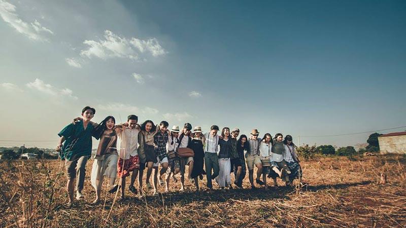 Vai kề vai