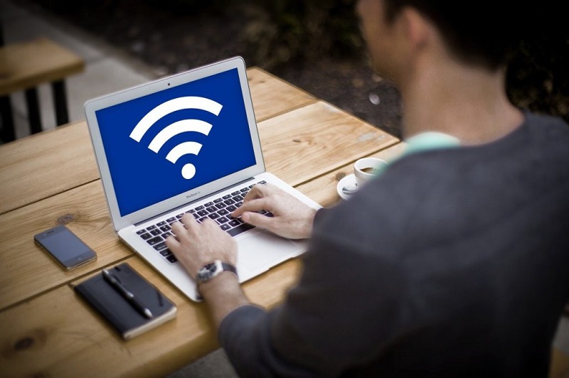 Khởi động lại máy tính để kết nối lại với Wifi