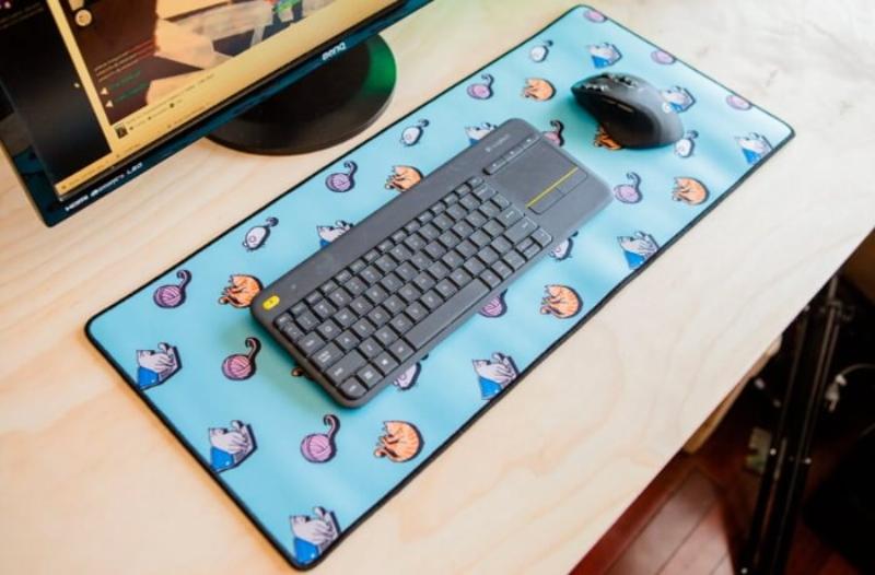 Pad chuột không kém phần quan trọng