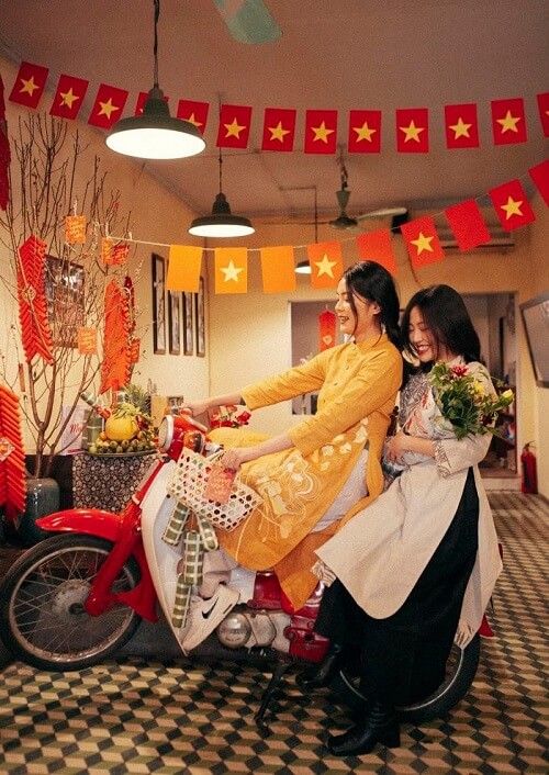 Thoải mái chụp hình tại phim trường