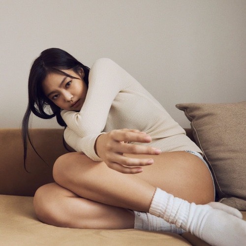 Tư thế đơn giản nhưng vô cùng lôi cuốn