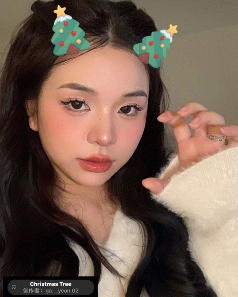 Từ khóa tìm kiếm: Christmas Tree by ga._.yeon.02