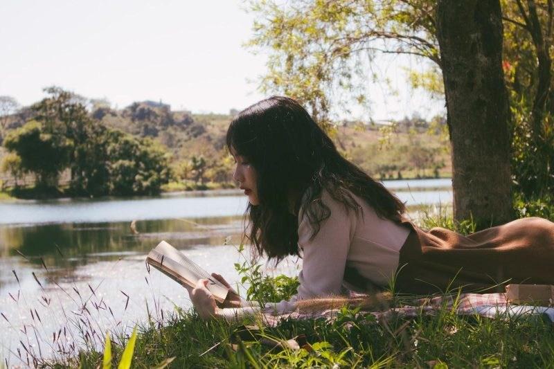 Cách tạo dáng chụp ảnh đúng chuẩn nàng thơ cho bạn nữ