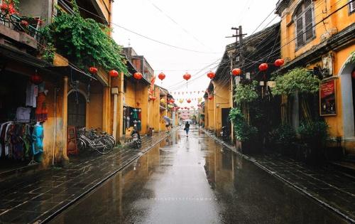 Hội An mùa mưa cũng lãng mạn không kém