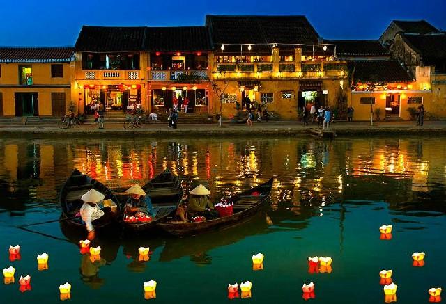 Sông Hoài đẹp lung linh về đêm