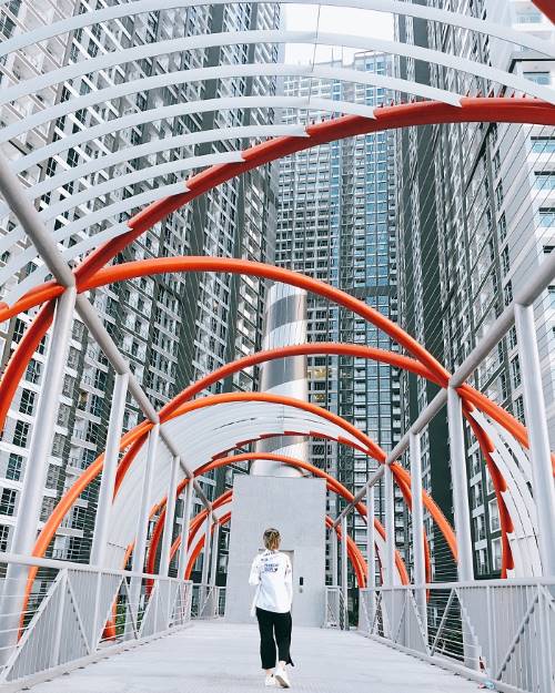 Chiếc cầu cực hot ở Vinhomes Central Park