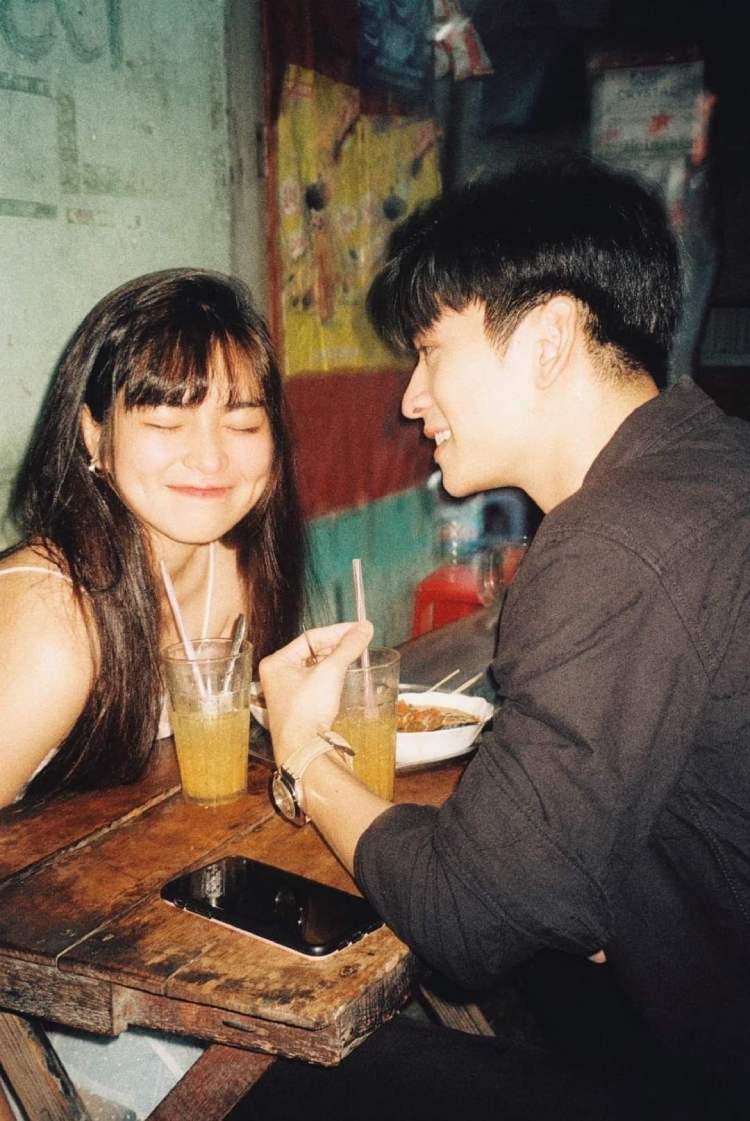 Chỉ đơn giản là nhìn đối phương cũng đủ ngất ngây (Nguồn: FB Đỗ Khánh Vân)