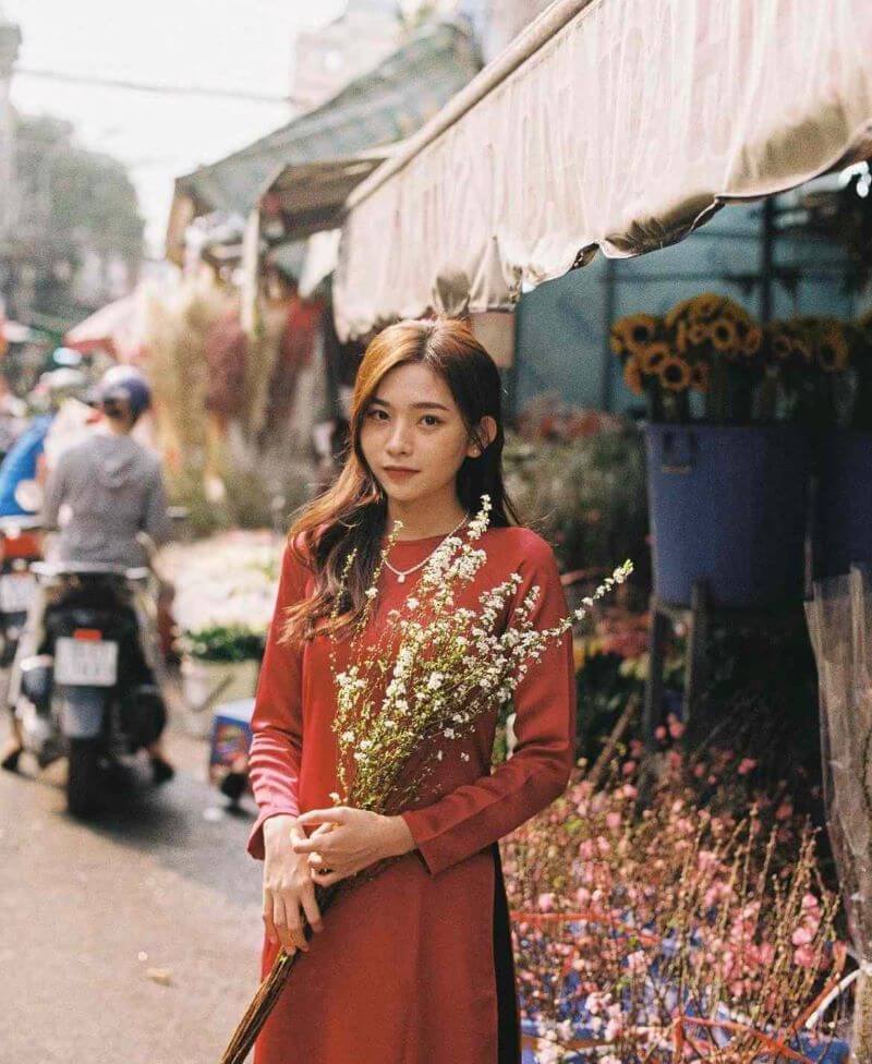 Chợ hoa Hồ Thị Kỷ nổi bật với muôn loài hoa của ngày tết