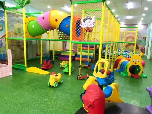 Funny Land ngập tràn sắc màu
