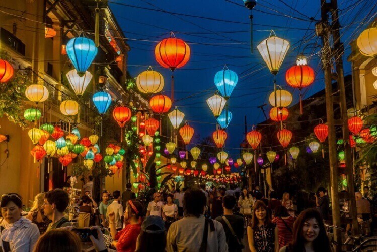 Phố đèn lồng - địa điểm check in Hội An đẹp như tranh vẽ
