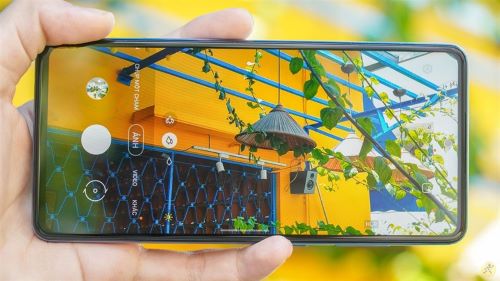 Chụp hình ảnh đẹp bằng điện thoại là hoàn toàn có thể