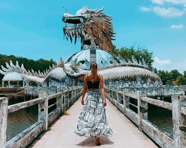 Nét đẹp hoang sơ và ma mị ở Hồ Thủy Tiên