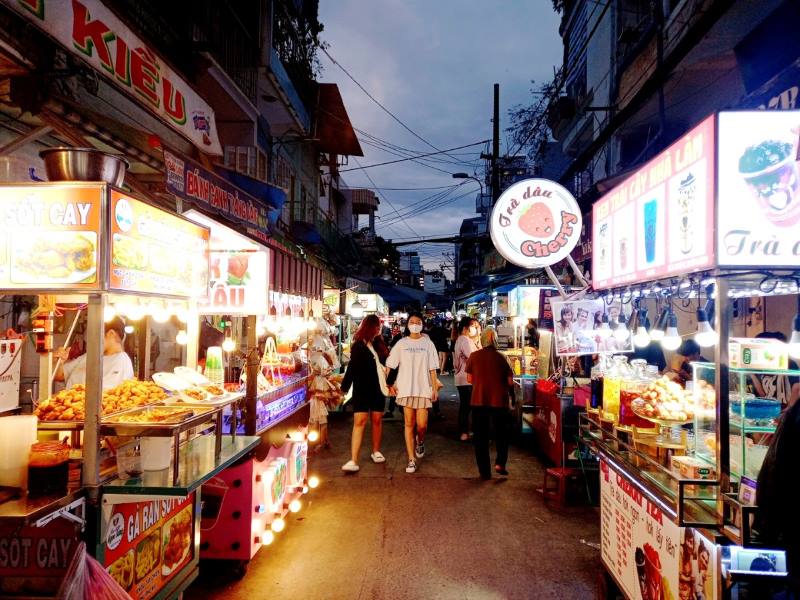 Đa dạng các món ăn từ Nhật, Thái, Hàn,..