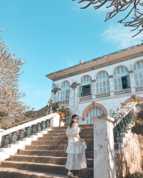 Bạch Dinh - chỗ chụp hình không thể bỏ qua khi đến Vũng Tàu