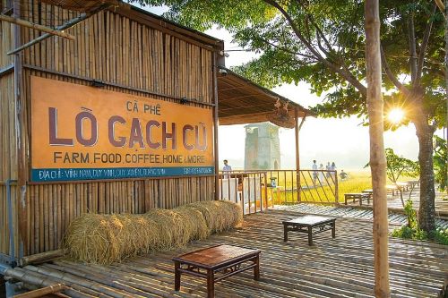 Lò Gạch Cũ có lối bài trí dân dã với màu sắc của nông thôn Việt Nam