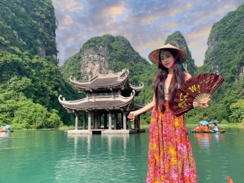 Cảnh non nước đẹp xiêu lòng tại Ninh Bình
