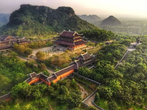 Khung cảnh chùa Bái Đính nhìn từ trên cao
